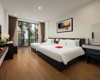 Queen Cafe Hotel - Hanoi - Bedroom