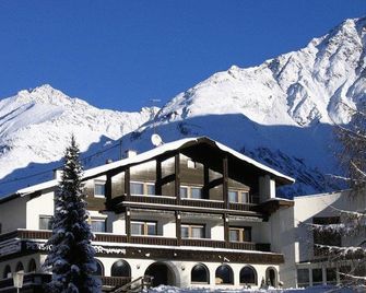 Pension Neururer - Sölden - Building