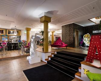 A for Art Design Hotel - Thasos Town - Sala de estar
