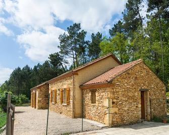 Blanquefort Nature Stay - Saint-Cernin-de-l'Herm - Building