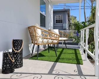 La Vie Boheme 1 - Relaxing Retreat w Parking - Coral Gables - Patio