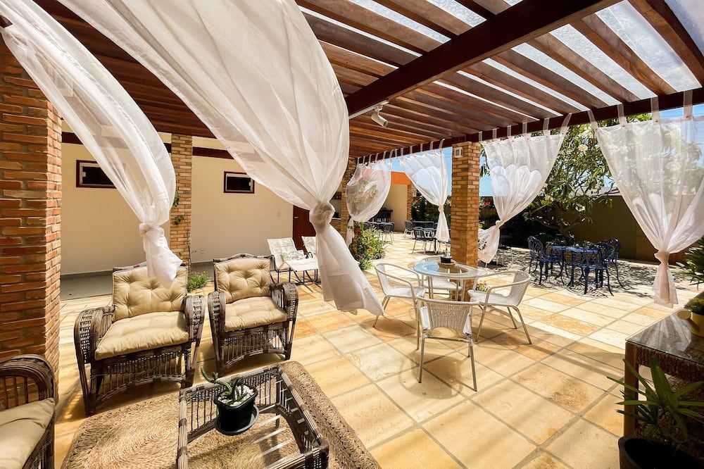 Pousada das Flores - לואיס קוריה - פטיו