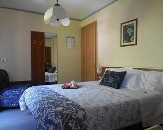 Pensione Genzianella - Alagna Valsesia - Bedroom