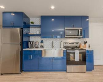Sunset Family Villa C1 - Bridgman - Kitchen