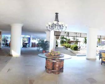 Tamaca Beach Resort - Santa Marta - Lobby
