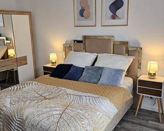Chris Home - Mönchengladbach Minto - Mönchengladbach - Schlafzimmer