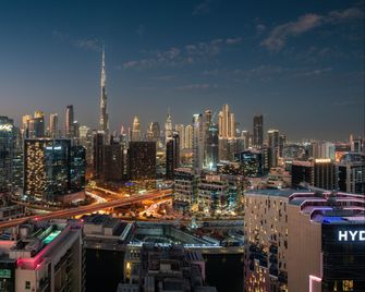 Holiday Inn Dubai Business Bay by IHG - Dubaj - Budynek
