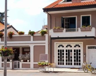 Albergo B&B Ristorante Grace - Vibo Valentia - Budova