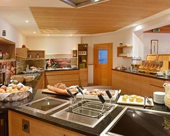 Montara Living Mountain Air - Terenten - Buffet