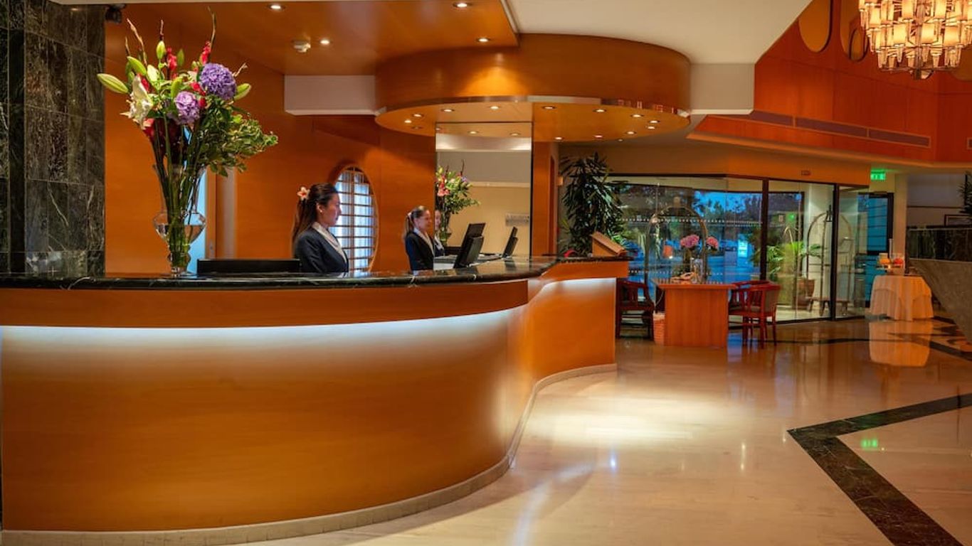 Constantinou Bros Asimina Suites Hotel