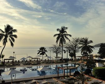 بولمان داكار تيرانجا - داكار - مبنى