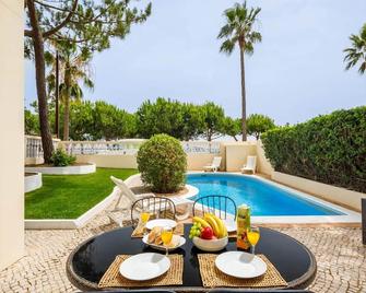 Villa Oceano Golf 482 2 Bedrooms Sea Views A Stones Throw To The Beach Vale Do Lobo - Vale do Lobo - Pool