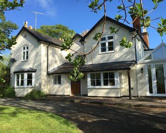 Bron Hafren - Montgomery - Edificio