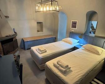 Spitakia Cottages - Chios - Bedroom