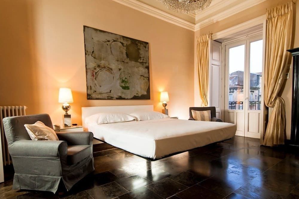 أسموندو دي جيسيرا - كاتانيا - غرفة نوم