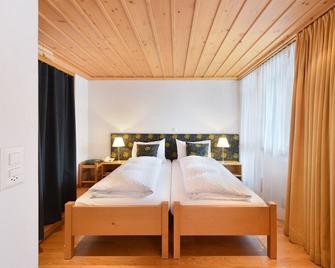 Hotel Krone Lenk - Lenk - Schlafzimmer