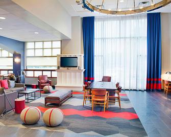 Four Points by Sheraton Philadelphia Airport - Philadelphia - Living room