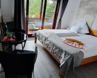Quellenhof Altenau - Altenau (Niedersachsen) - Schlafzimmer