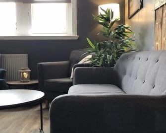 The Red Lion - Kettering - Lounge