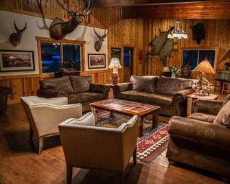 Moose Creek Ranch - Victor - Lounge