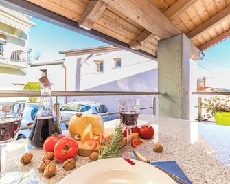 Holiday Home Kastav - Kastav - Balcony