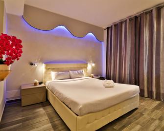 Hotel De La Mer - Vallauris - Slaapkamer