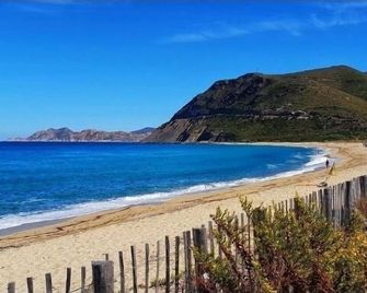 Capra Scorsa - Appt vue mer et piscine partagée - Belgodère - Plage