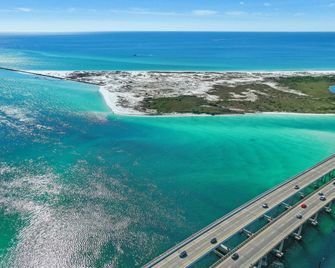 Grand Caribbean East 105 - Destin