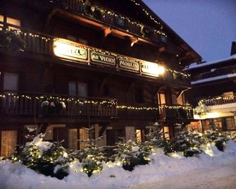 Au Vieux Moulin - Megève - Gebäude