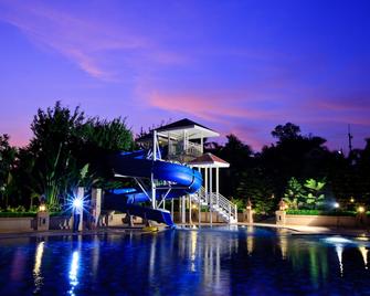 Chawalun Resort - Nakhon Pathom - Pool