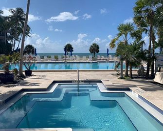 Tom's Chicken Coop Key West - Key West - Piscine