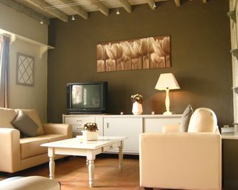Holiday Home in Zele near Laarne Castle - Lokeren - Huiskamer