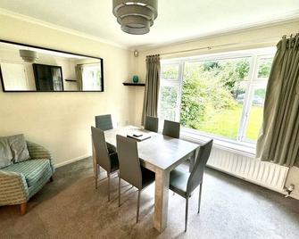Leamington Drive - Faringdon - Dining room