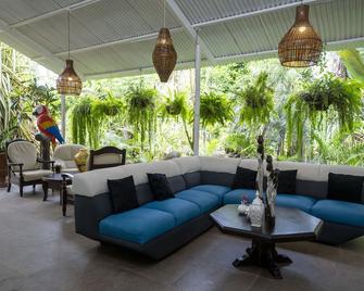 Hotel Tortuguero Beachfront - ทอร์ทูกัวโร - เลานจ์