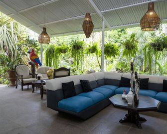 Hotel Tortuguero Beachfront - טורטוגוארו - טרקלין