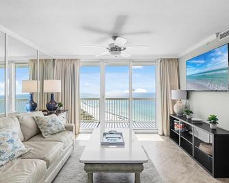 Pelican Beach Resort By Colasan - Destin - Living room