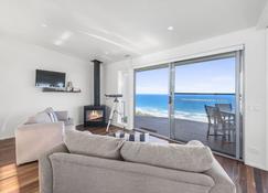 Seafarers Getaway - Apollo Bay - Living room