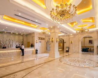 Vienna Hotel Changlong Park - Cantón - Recepción