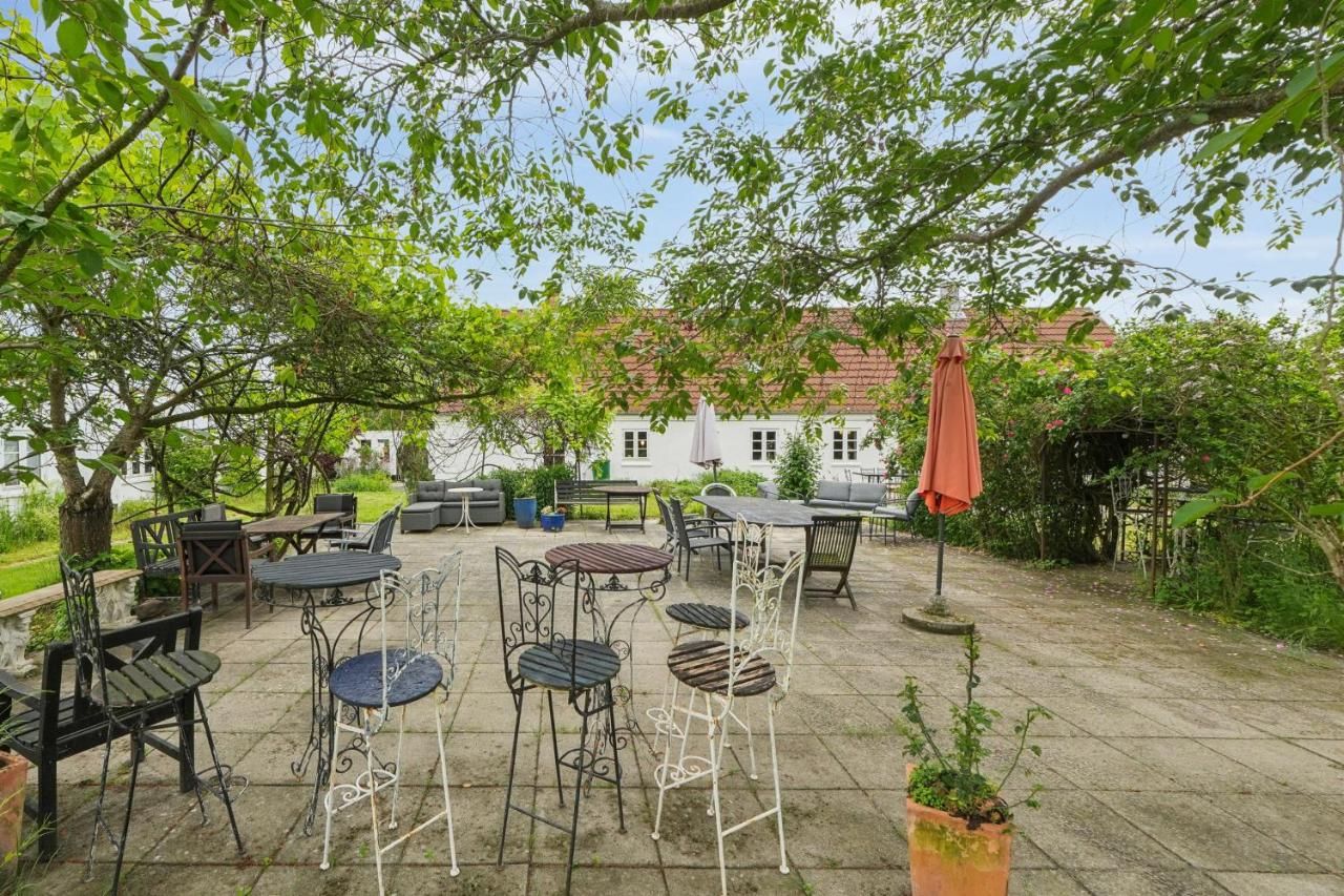 Large Charming House For 12 Guests – Tranekær