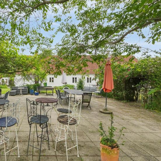 Large Charming House For 12 Guests – Tranekær