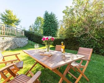 Gîte de la Cascade - Laqueuille - Laqueuille - Patio