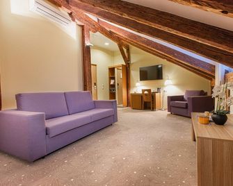 Hotel Bern by TallinnHotels - Tallinn - Stue