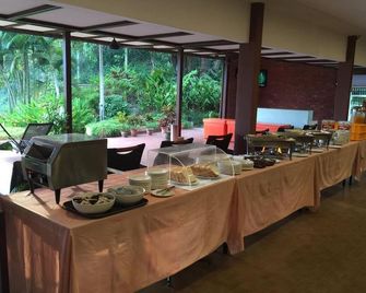 Mersing Merlin Inn - Mersing - Buffet