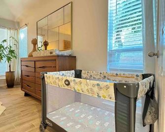 5br Cedarpark Soothing Hot Tub - Cedar Park