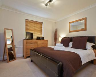 Jago Court - Newbury - Bedroom
