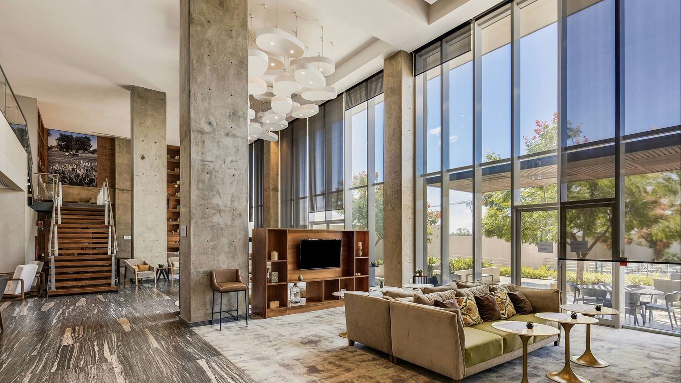 Fiesta Inn Suites Aeropuerto del Bajío