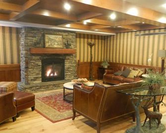 Great Condo.3 night Minimum - Solitude - Lounge