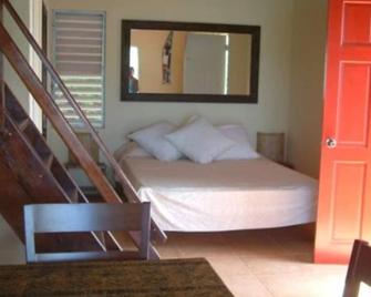 Falmouth Beach Apt. B2 - Cool View - St. John's - Bedroom
