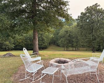 Escape to the peaceful, Cottage 3:12 at Suttle Ridge in Arkadelphia, AR - Arkadelphia - Terasa