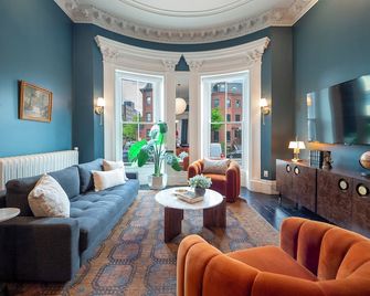 The Chester - Boston - Lounge